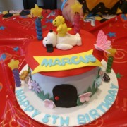 Snoopy Cake